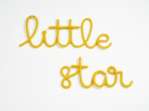 Personalizirana stenska dekoracija ime - Mustard yellow