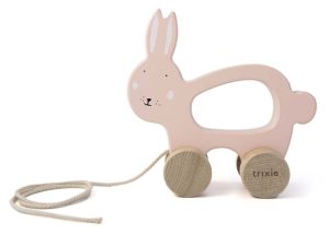 Trixie® Lesena igrača na kolesih Mrs. Rabbit